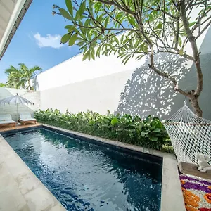 https://astera-villa-seminyak.hotelsseminyak.net